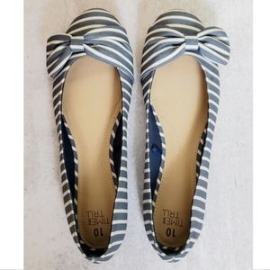 Time and Tru striped ballet flats blue white sz 10